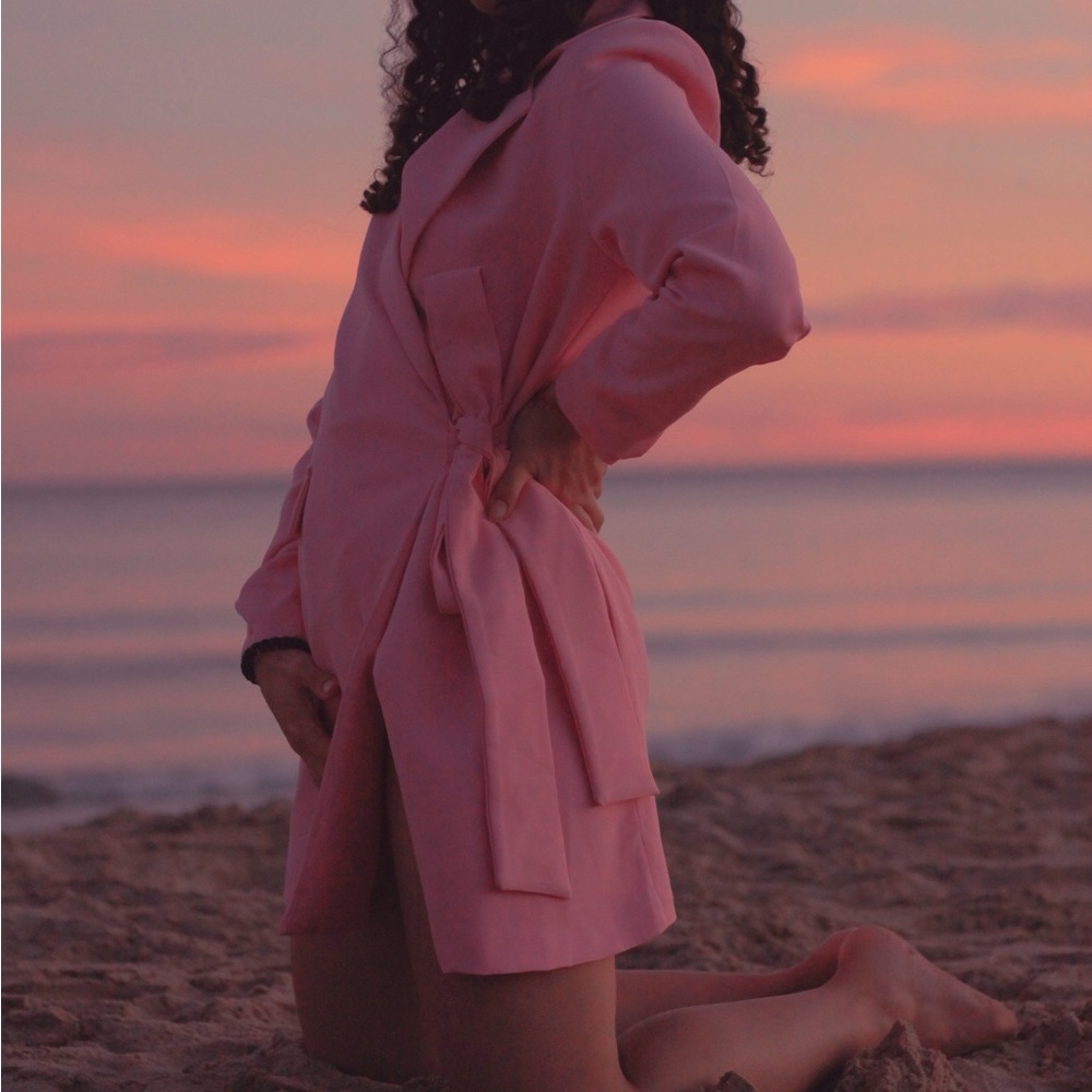 Boohoo pink blazer dress